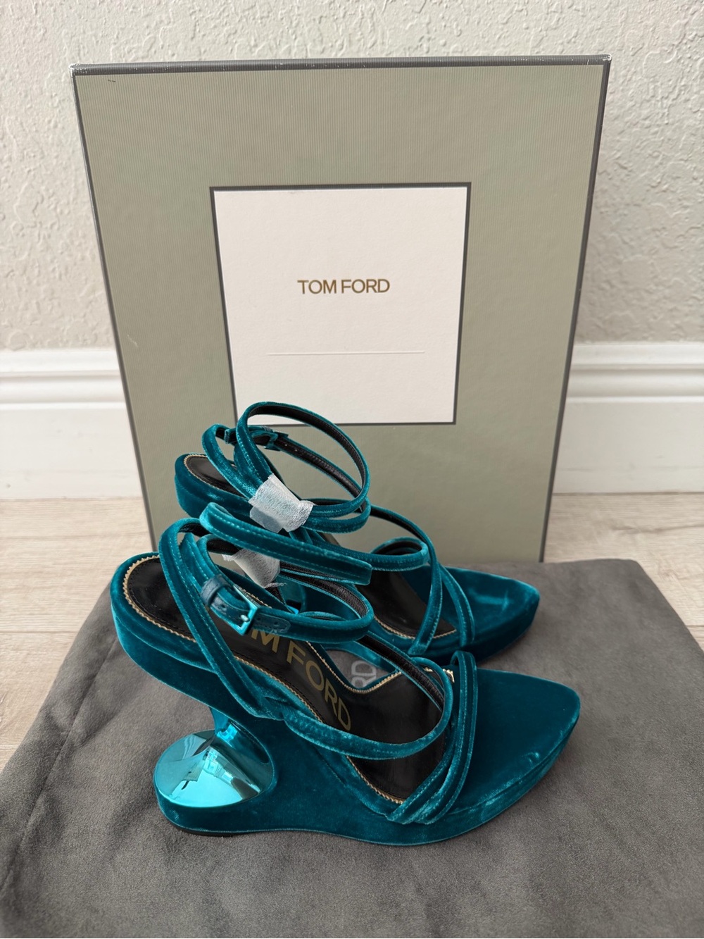 Tom Ford Teal Velvet Sculpted-Heel Strappy Sandals women 37.5